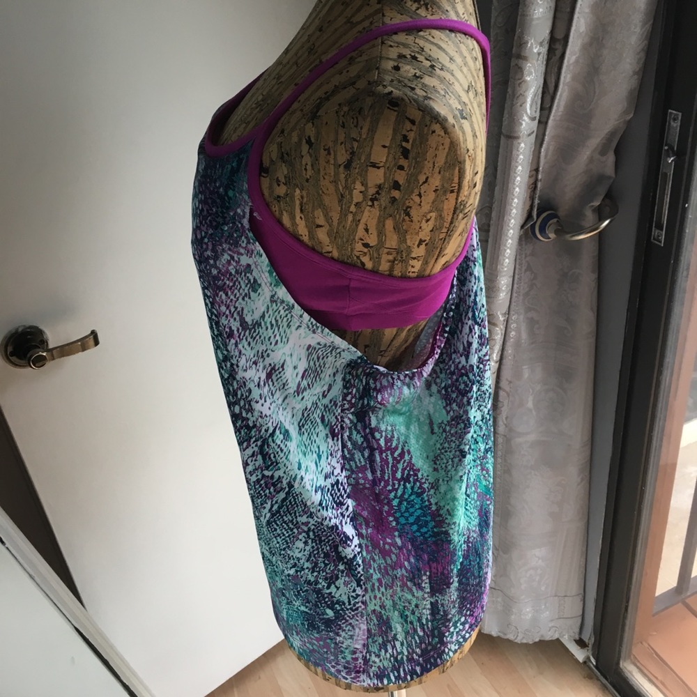 Fabletics Workout Top - Picture 6 of 8